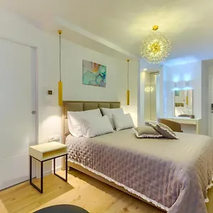 Bed & Breakfast Irini Luxury