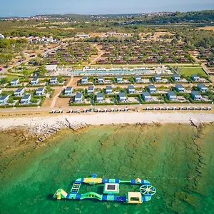 Eurocamp Mobile Homes At Campsite Grand Kazela Feriepark